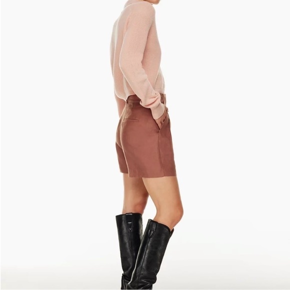 Aritzia color mocha sorbet Effortless Linen 5" Short - Picture 3 of 12